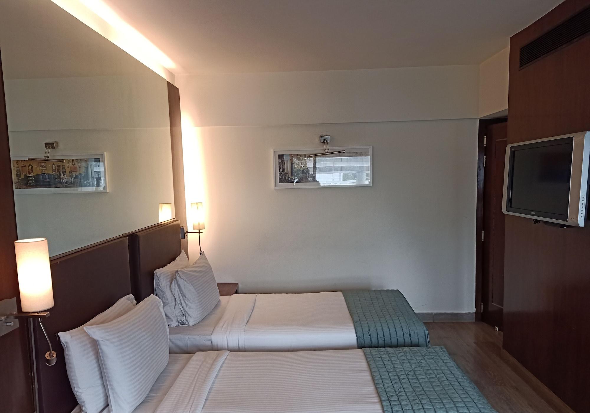 St Laurn Koregaon Park Pune Zewnętrze zdjęcie