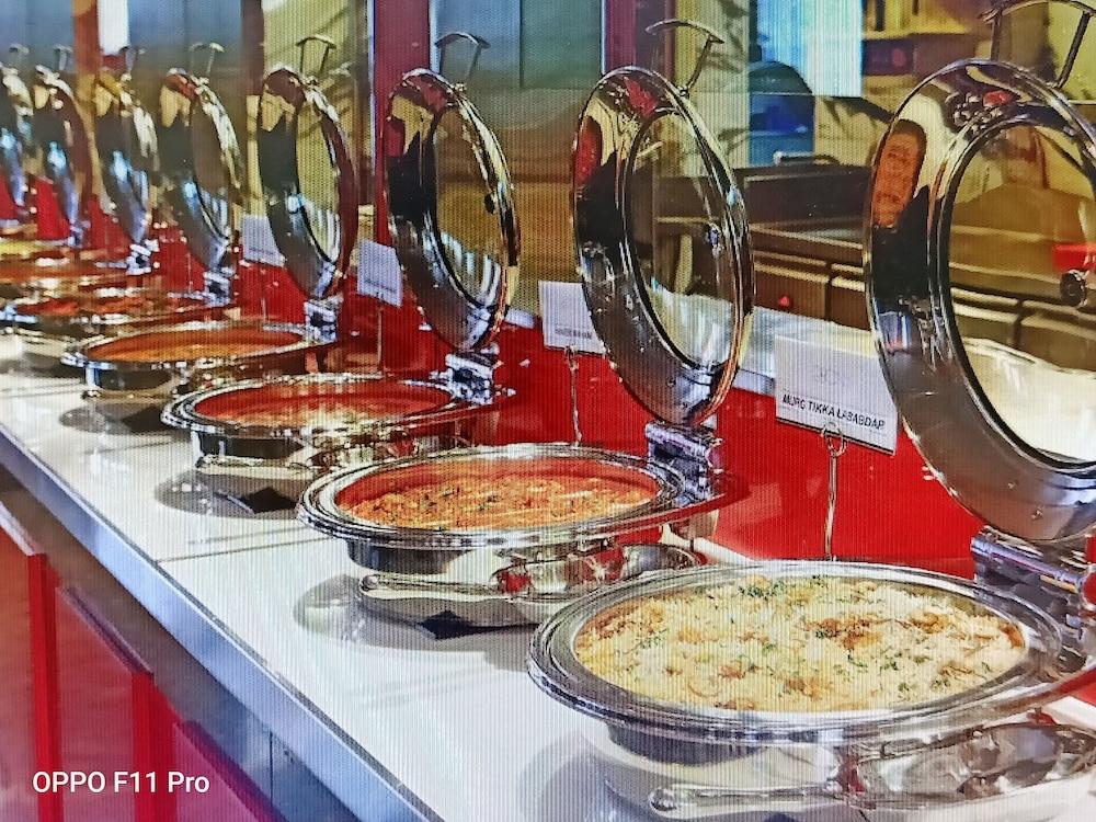 St Laurn Koregaon Park Pune Zewnętrze zdjęcie